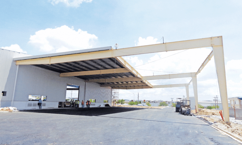 Khung kèo Lean-To giải pháp cần mở rộng trên kết cấu xây dựng đã có sẵn