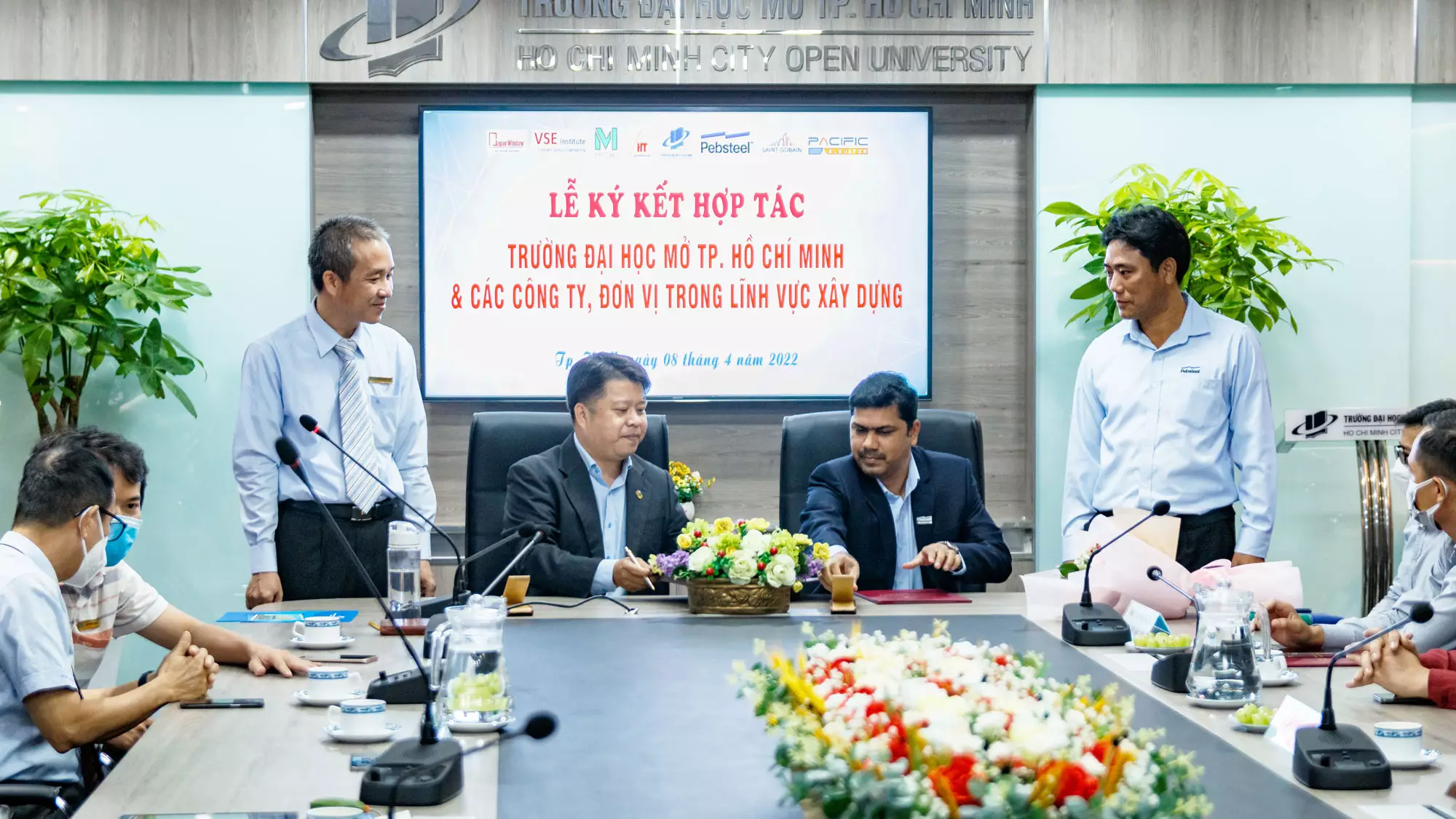 cooperation-signing-ceremony-pebsteel-open-university-hcmc